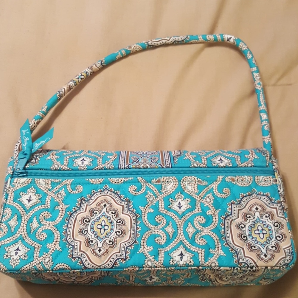 Vera Bradley Resort Handbag or Clutch - Picture 2 of 3